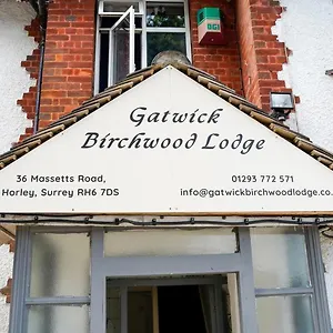 Gatwick Birchwood With Parking Horley
